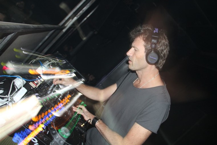 JK58 Inca Rhythm w Hernan Cattaneo